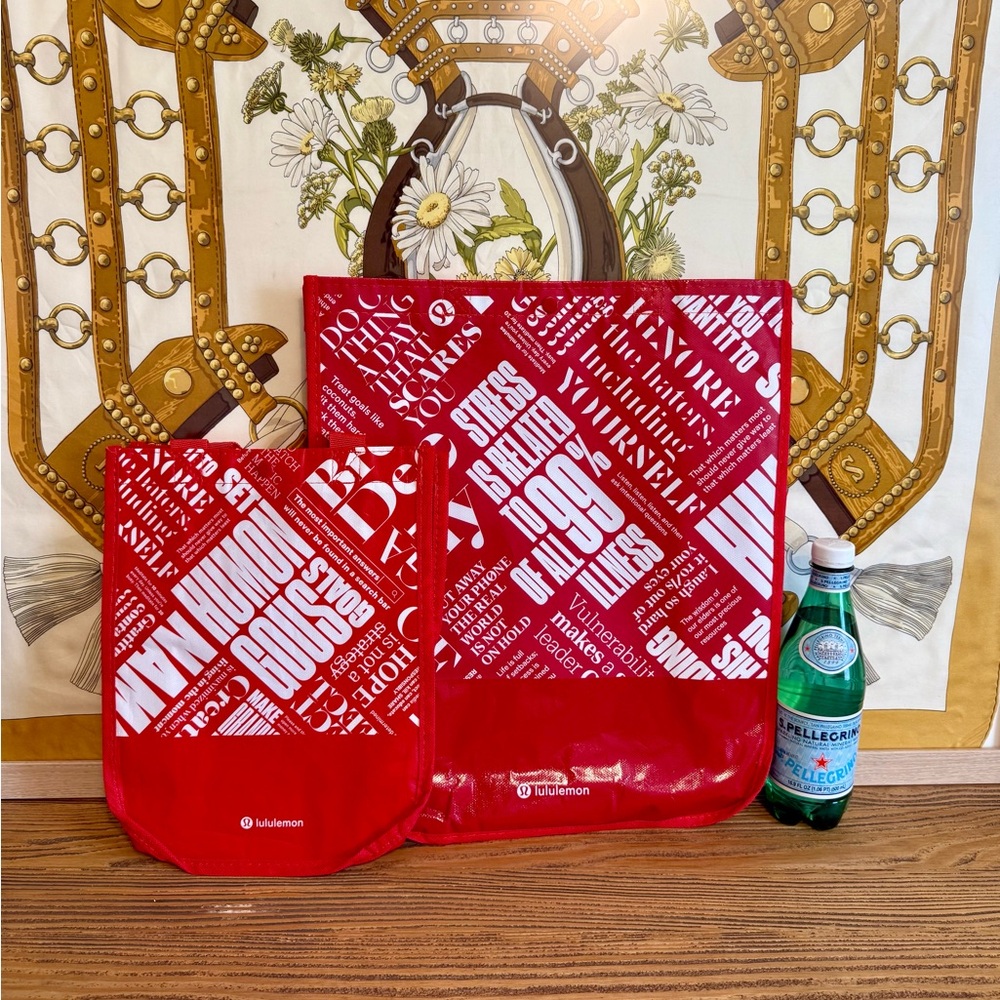 🍋 2 Lululemon bags